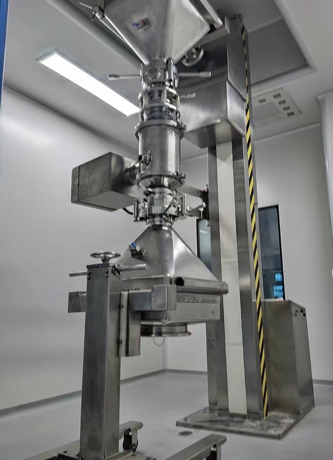 Precise Fluid Direction Control with AB Valves