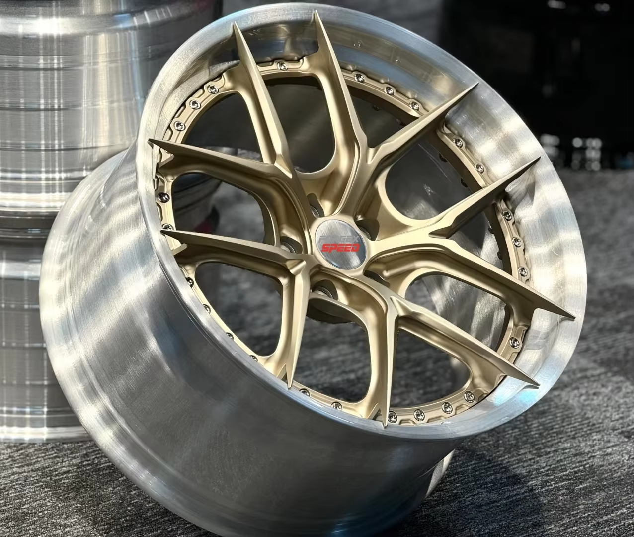 עוצמה וביצועים ייחודיים עם גלגלים דו-חלקיים של Forgex Speed