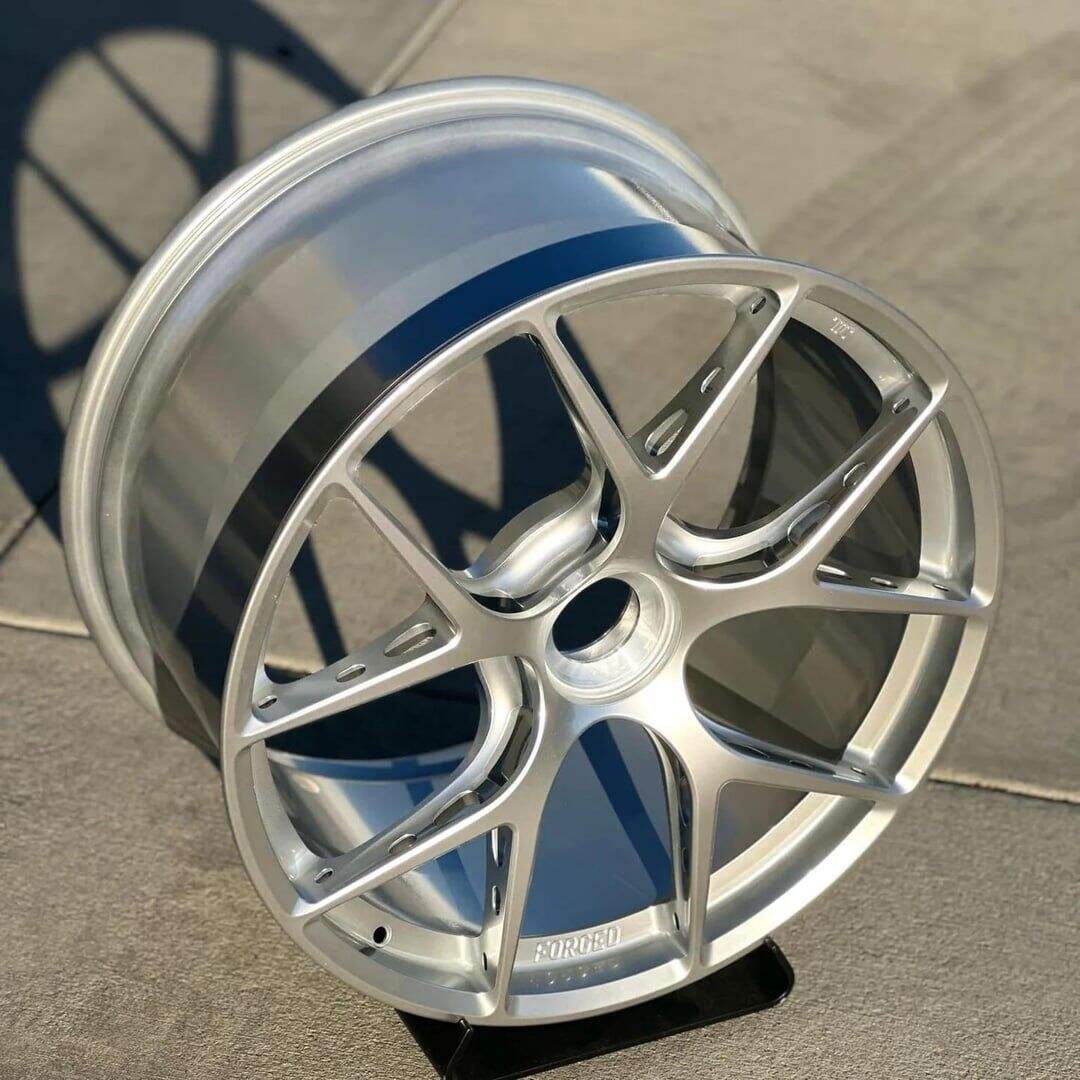 Tehnologie avansată de forjare