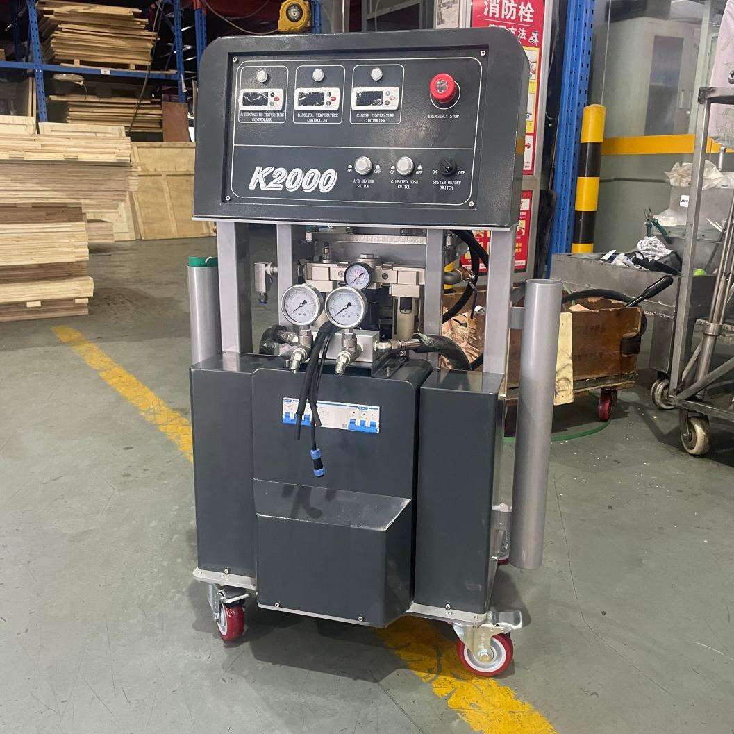 Latvian Customer’s Warehouse Insulation Project Successfully Completed: K2000 PU Sprayer Gains Recognition