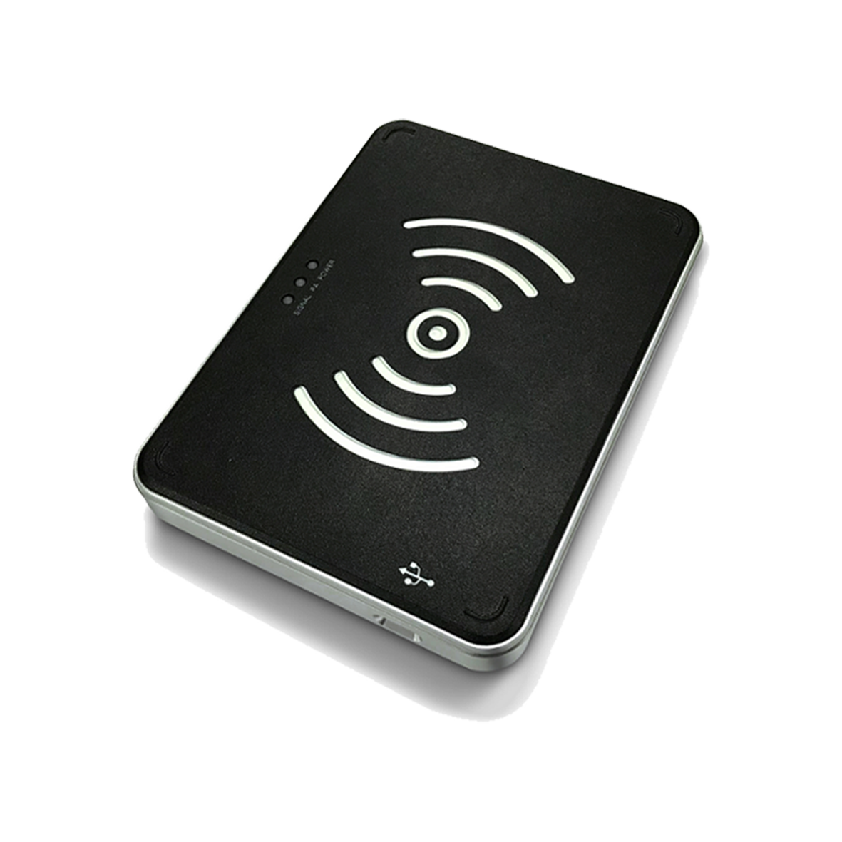 عزِّز كفاءة عملك باستخدام حلول قارئات تقنية الاتصال قريب المدى (NFC) وتقنية التعرف على الهوية عبر الترددات الراديوية (RFID) الخاصة بنا