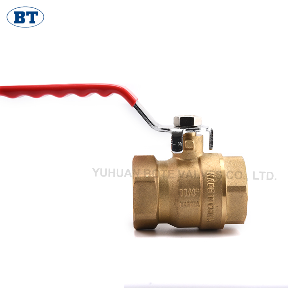 Valvole a sfera a leva premium per applicazioni globali