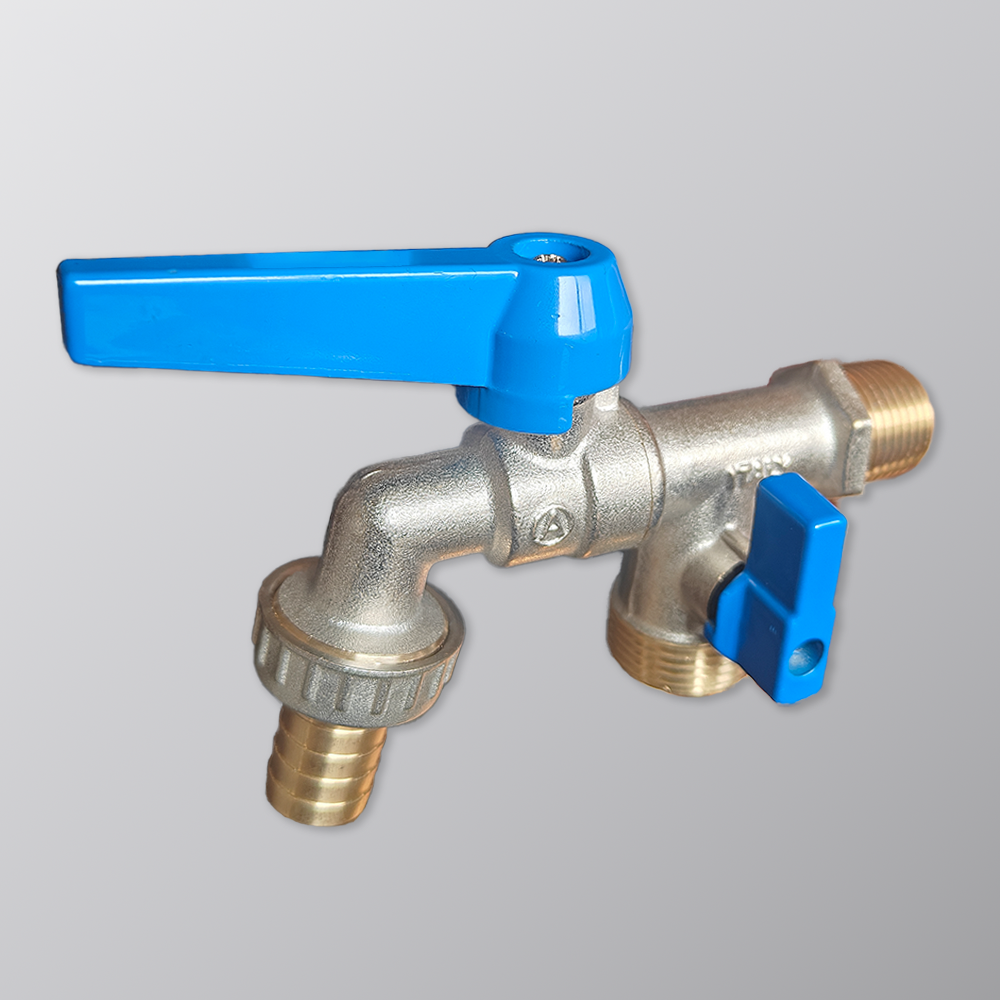 Brass Garden Faucet with Hose Connection 1/2