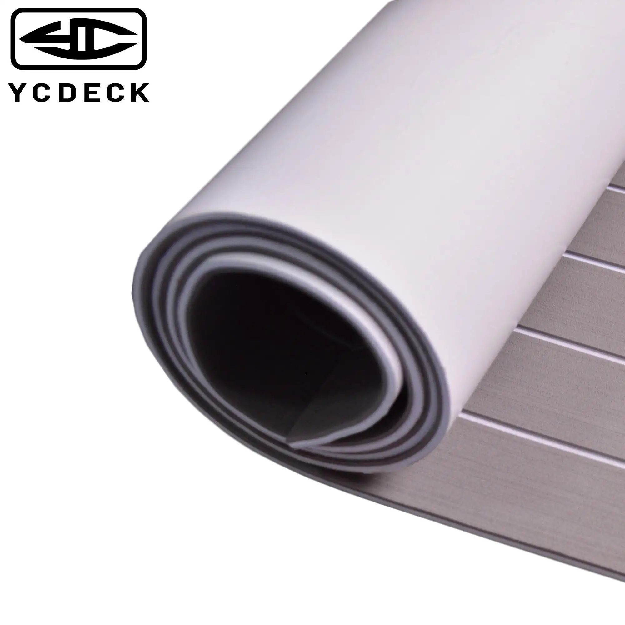 How to Select Boat Deck Flooring for Long-Term Use?