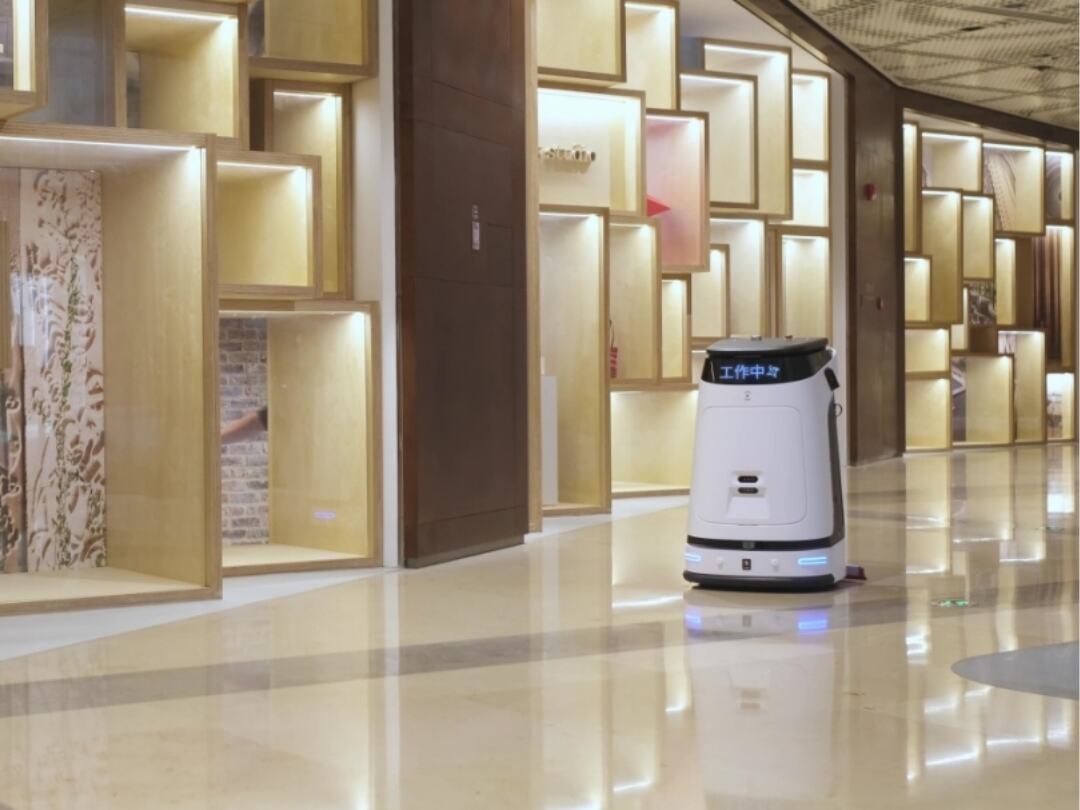 Studija slučaja: ECOVACS komercijalni robot za čišćenje DEEBOT PRO M1 u šoping centru Shanghai 1000 TREES