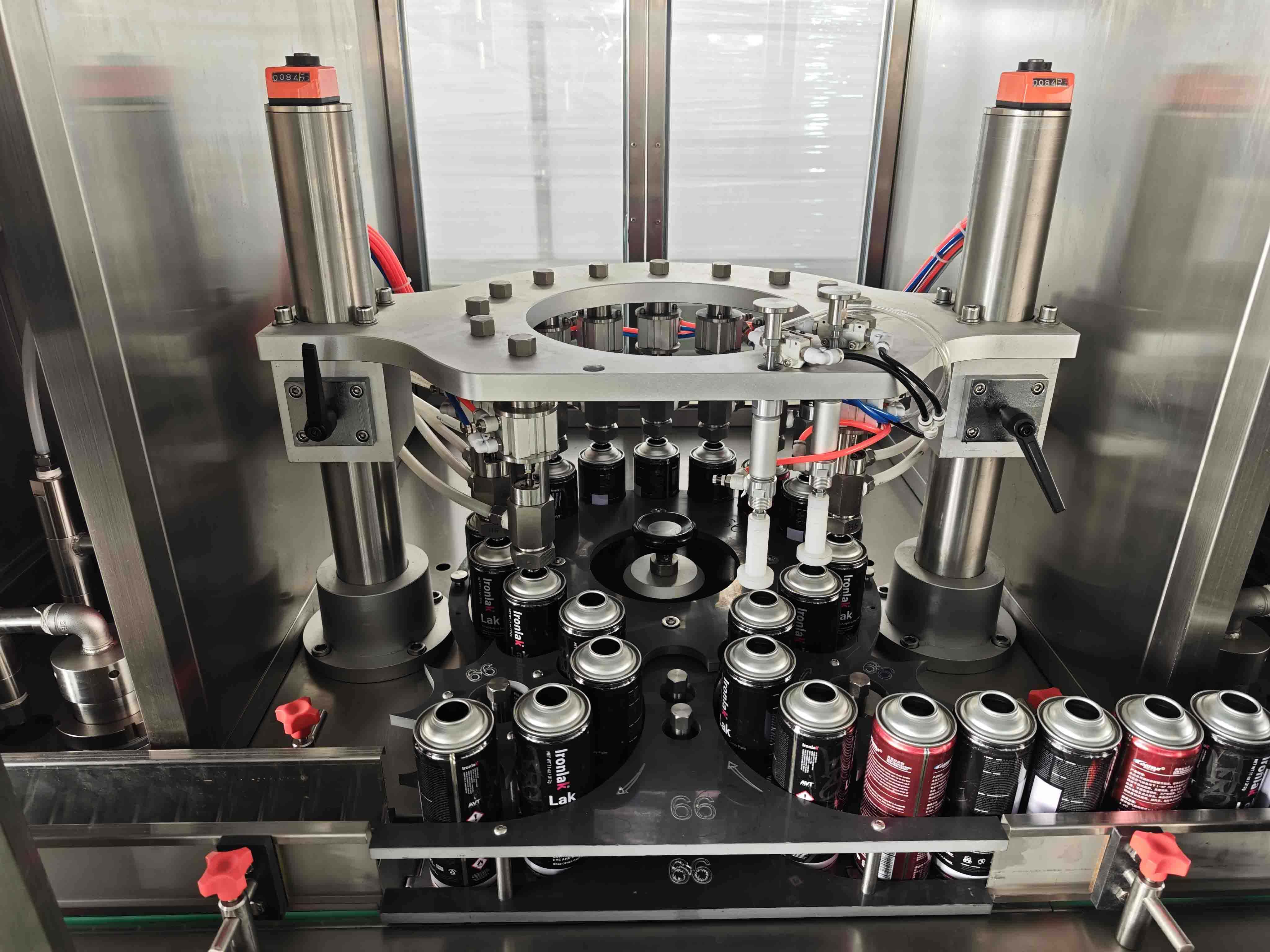 12-Head Rotary Liquid Filling Machine ensures ±1% accuracy at high speeds