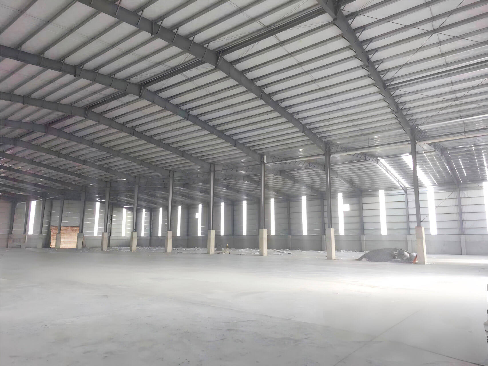 steel-warehouse-structure-building-.jpg