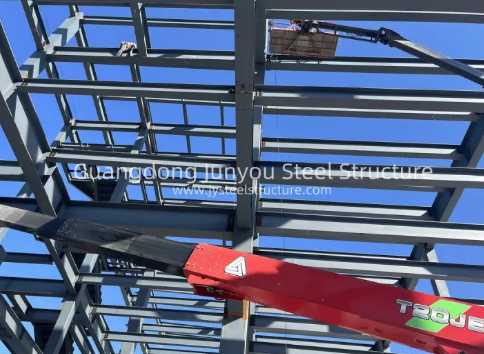 Unmatched Ductility and Energy Dissipation in Steel Structures