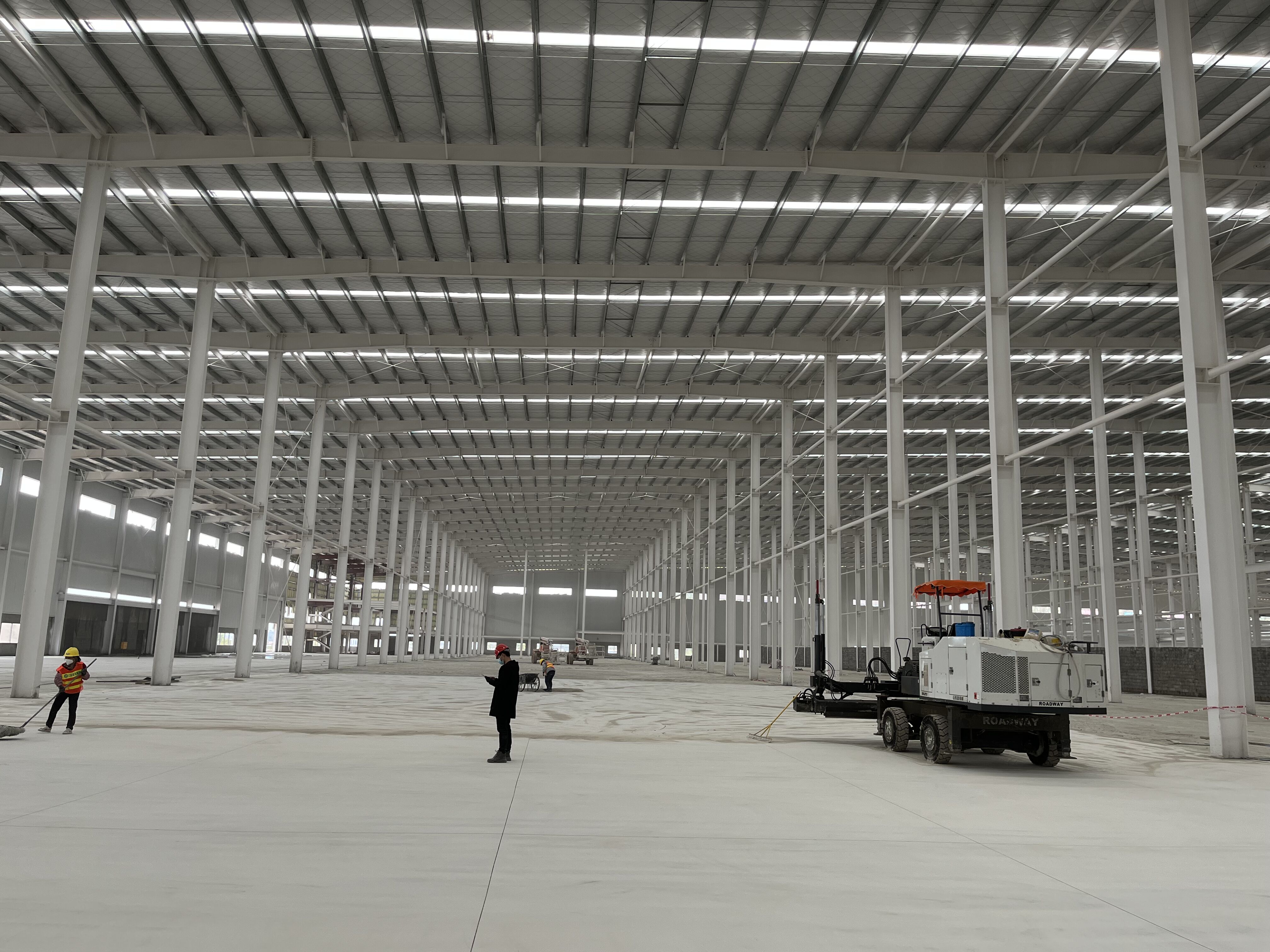 Avansert maskineri i stålverksteder: Presisjonsproduksjon