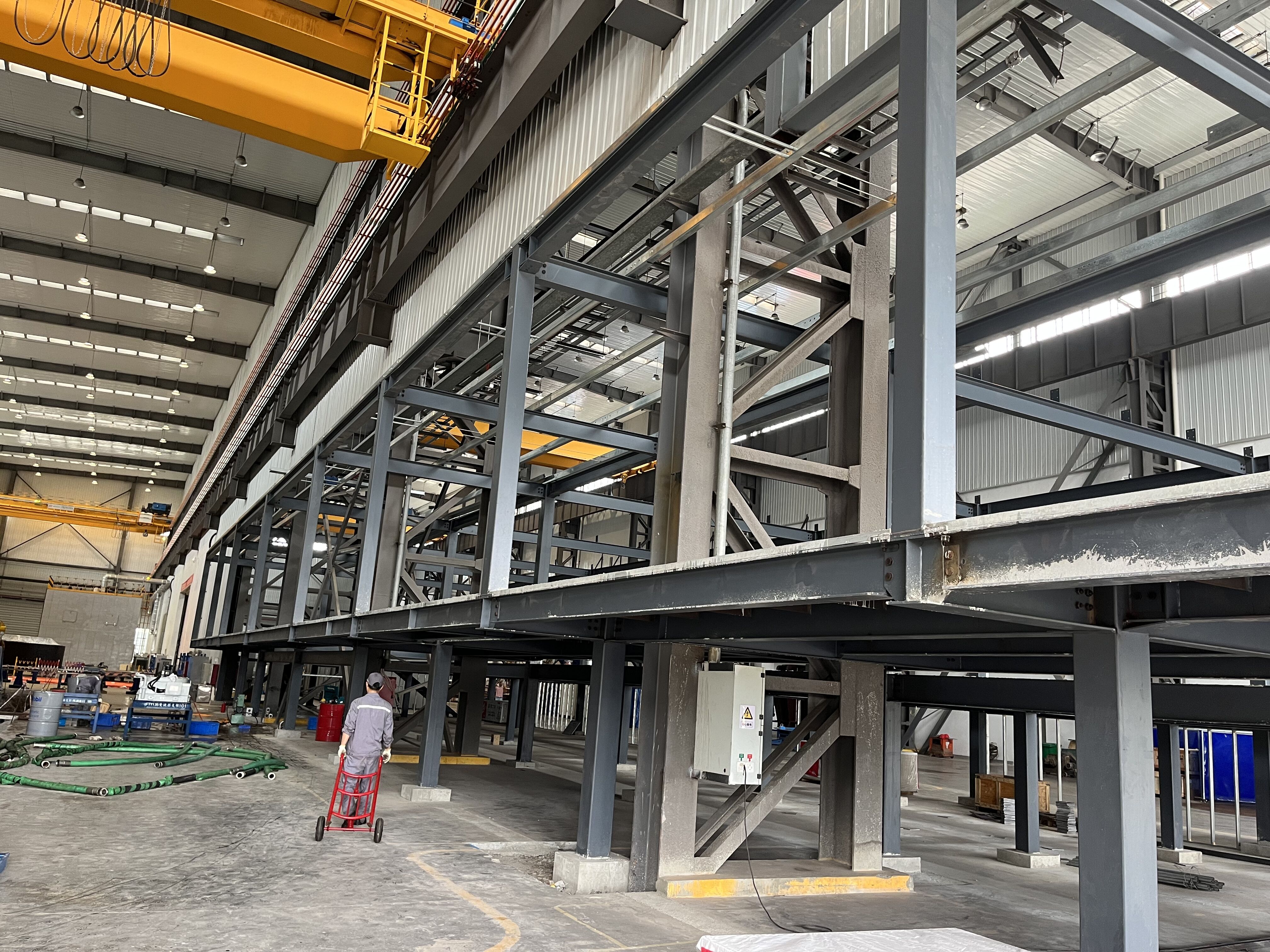 အမြန်နှုန်းဖြင့် တည်ဆောက်နိုင်ပြီး တည်ထောင်မှုအရည်အသွေးပေးသော စတီးလ်သံမဏိအဆောက်အဦ