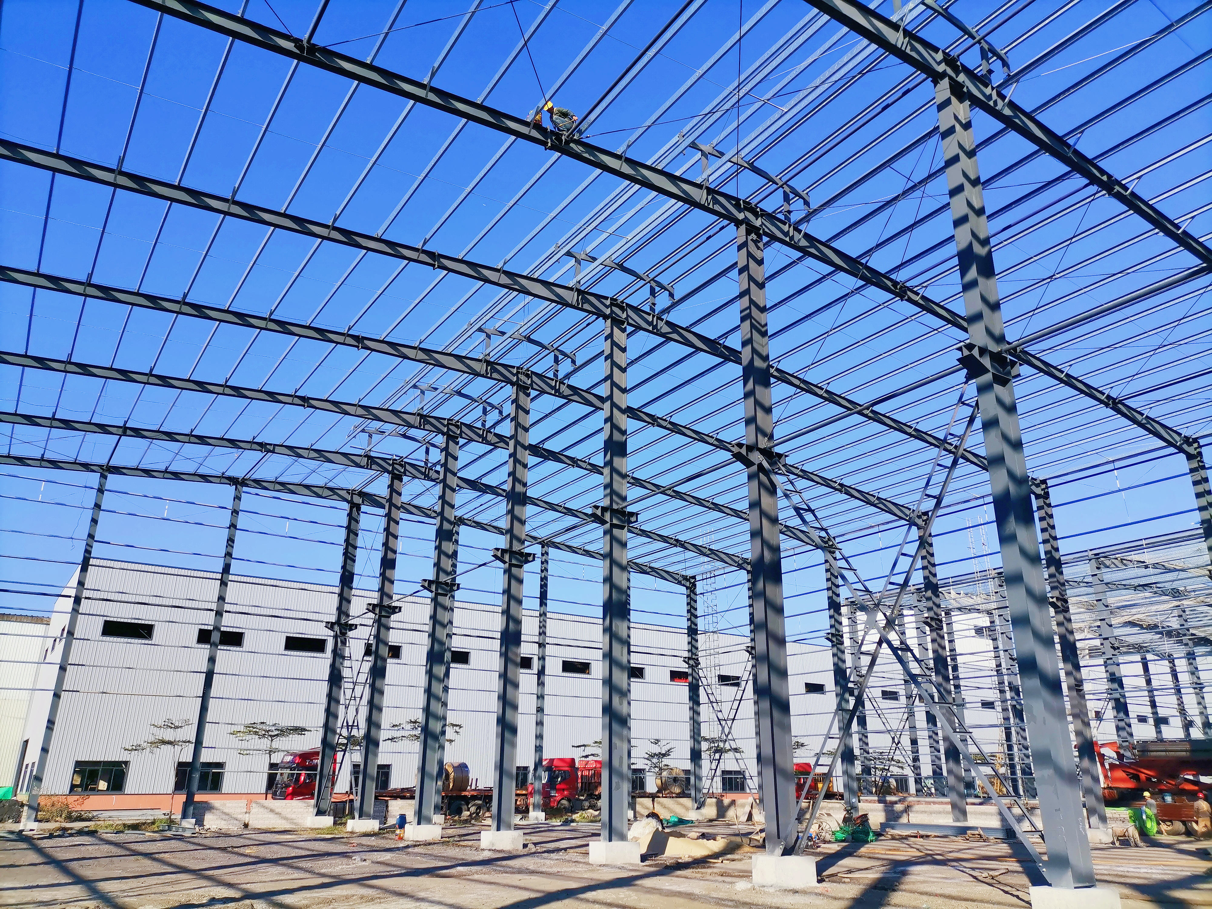 Acil Depolama İhtiyaçları için Hızlı Montajlı Prefabrik Depolar