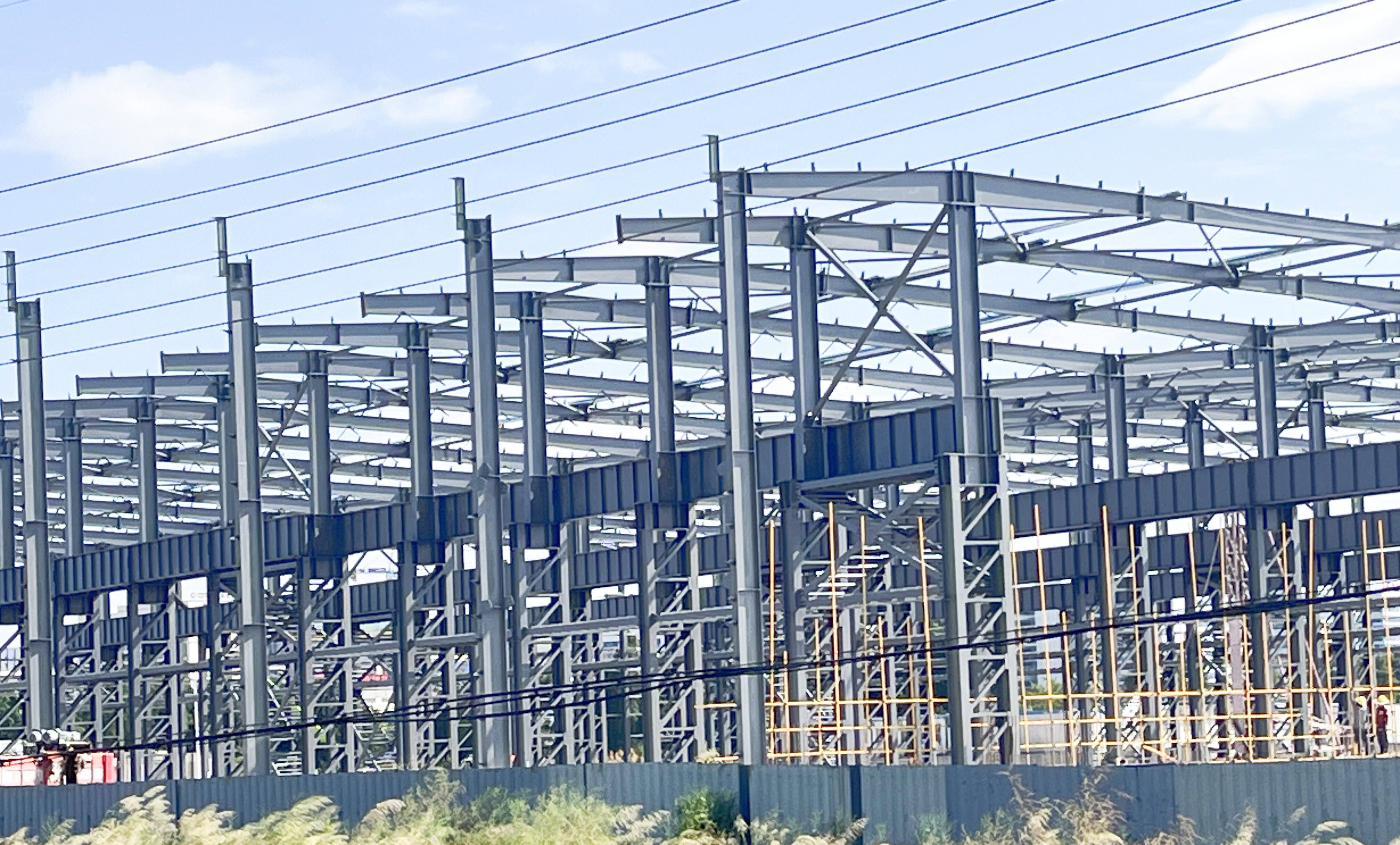 Stabilna konstrukcija čeličnog okvira za fleksibilne rasporede i brzu izgradnju