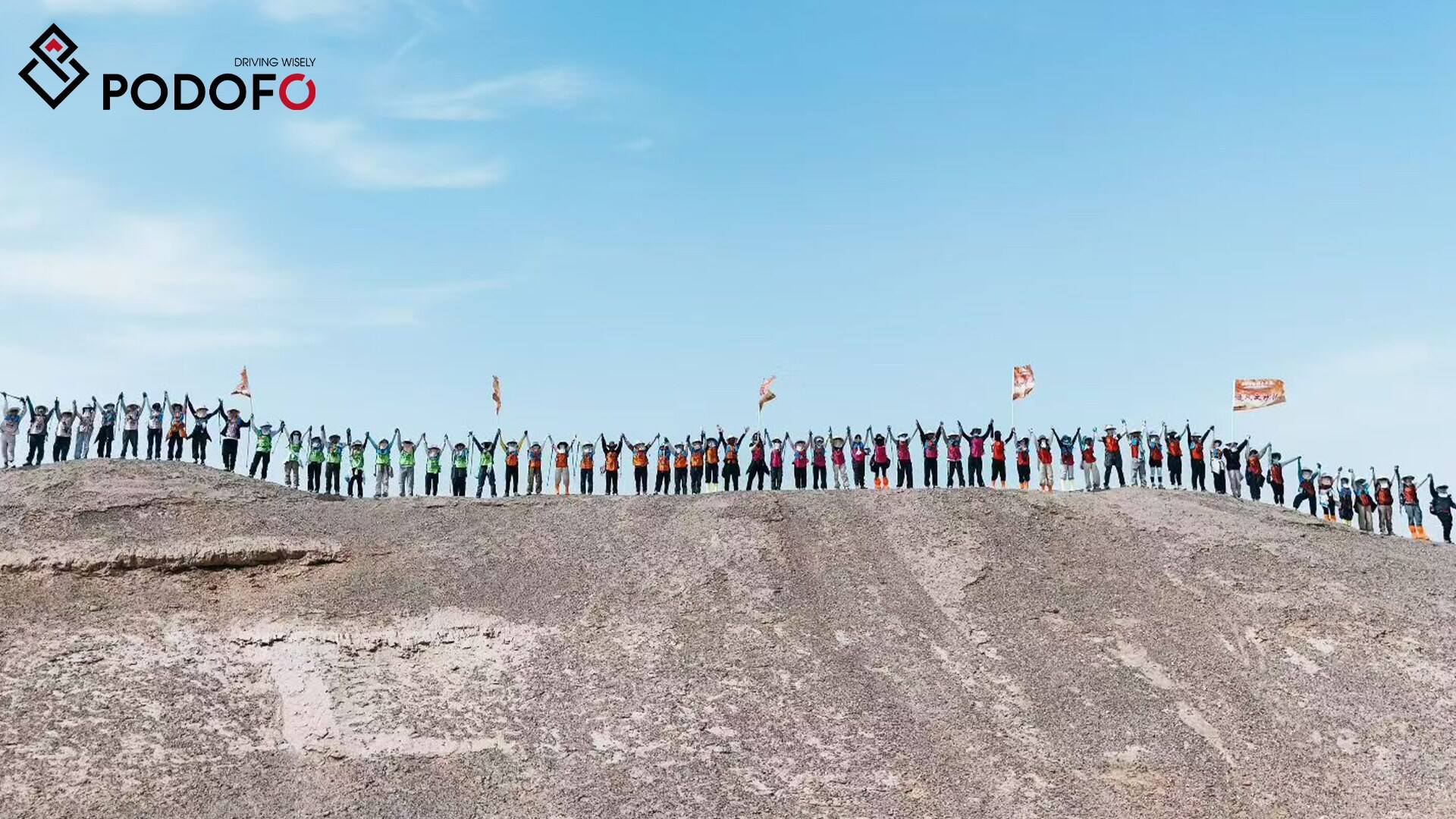 Podofo Team Conquers 108KM Gobi Trek Along the Ancient Silk Road (3).jpg