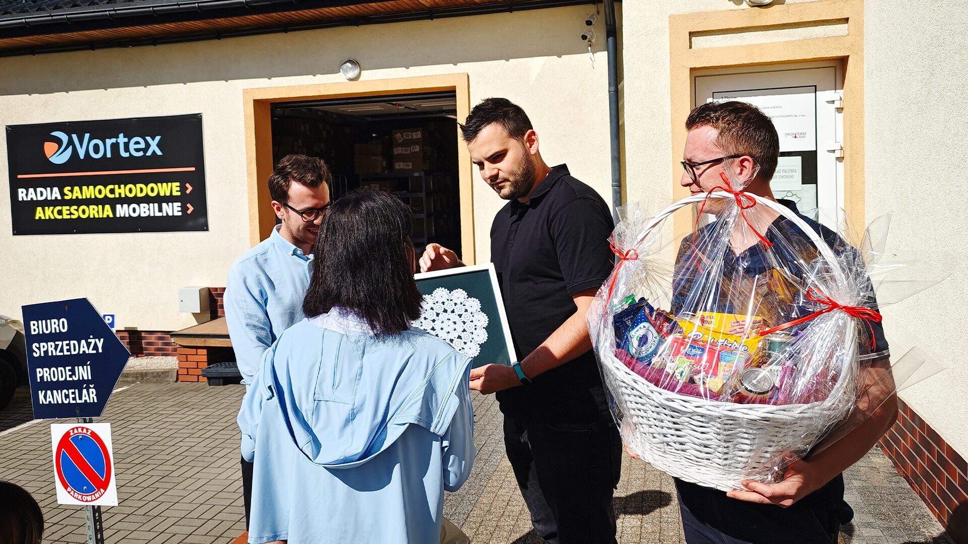 Podofo Leadership Embarks on Strategic European Tour (5).jpg