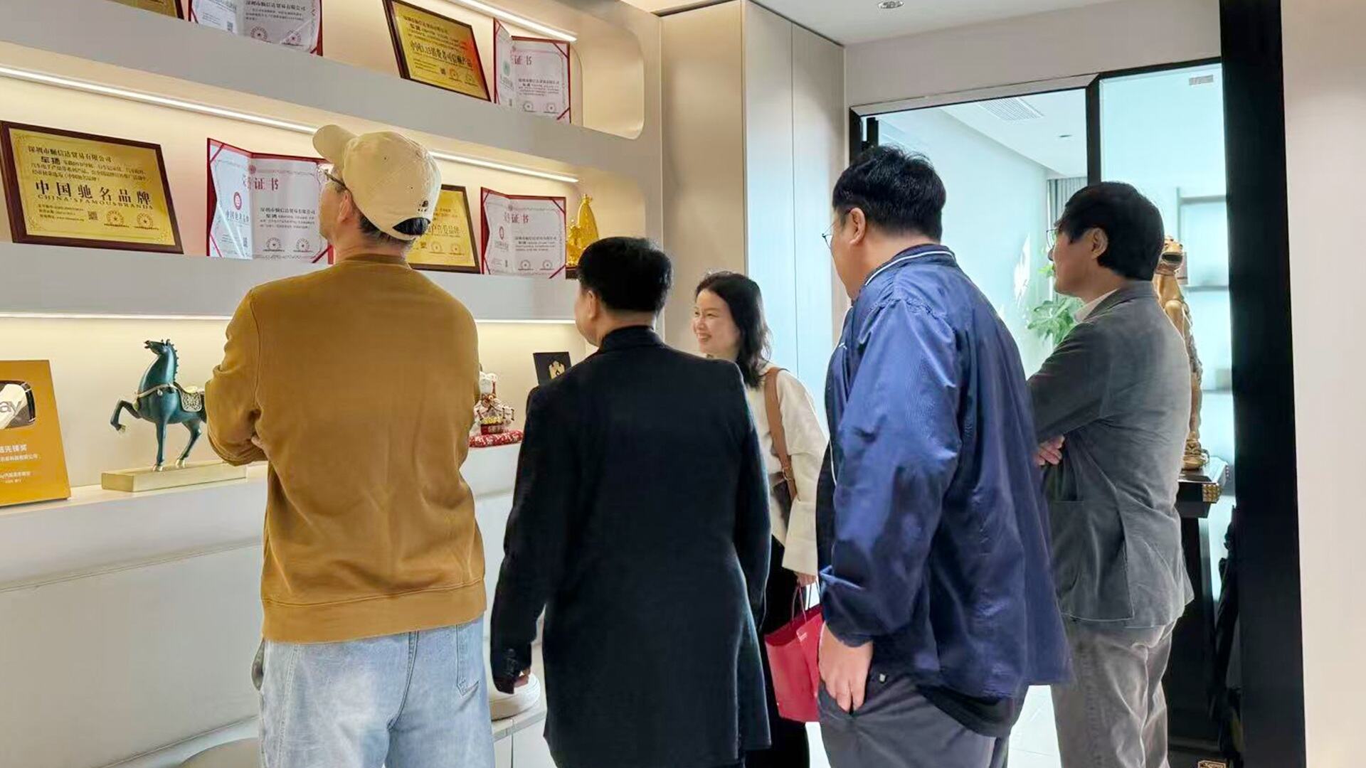 Deepening Strategic Synergy, Co-building the Intelligent Driving Ecosystem (2).jpg