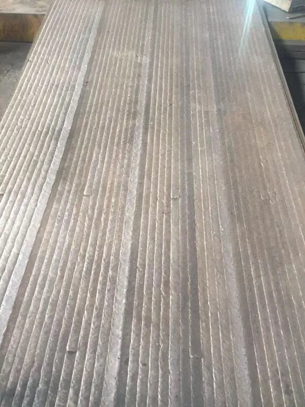 HP400 (Resistance to strong impact abrasive wear)