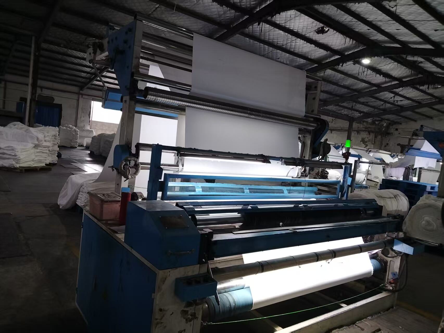 Velvet cutting machine