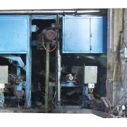 Fabric singeing machine