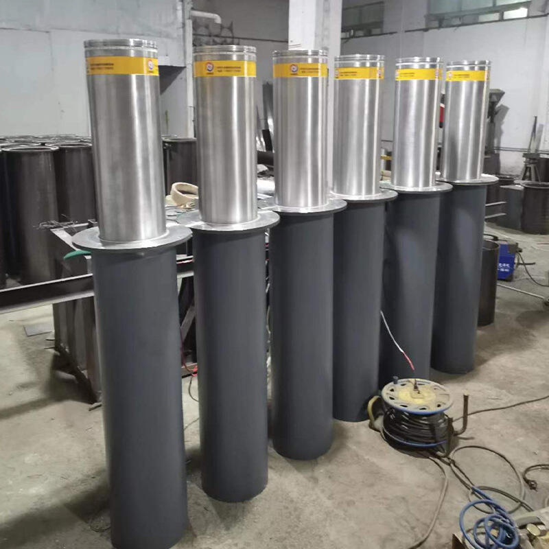 Be seen from afar with our durable and reliable warning traffic lights