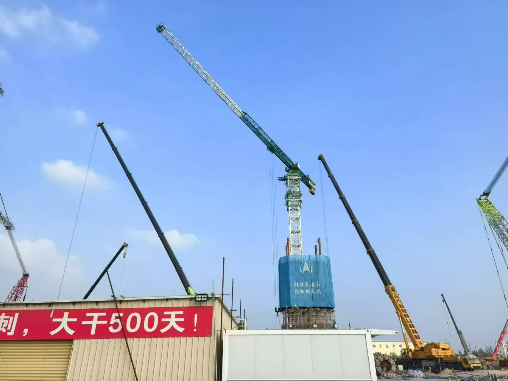 Промышленные козловые краны для продажи | Индивидуальные и стандартные конструкции