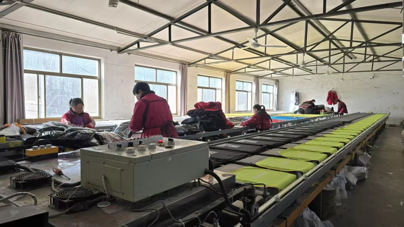 Hebei Chengji Textile Celebrates 10 Years of Excellence in Apron Manufacturing, Expands Global Footprint