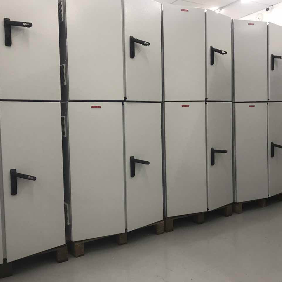 Továbbfejlesztett biztonsági funkciók