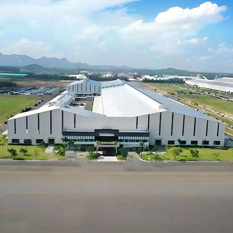 What are the differences between single-span and multi-span designs in steel structure buildings?