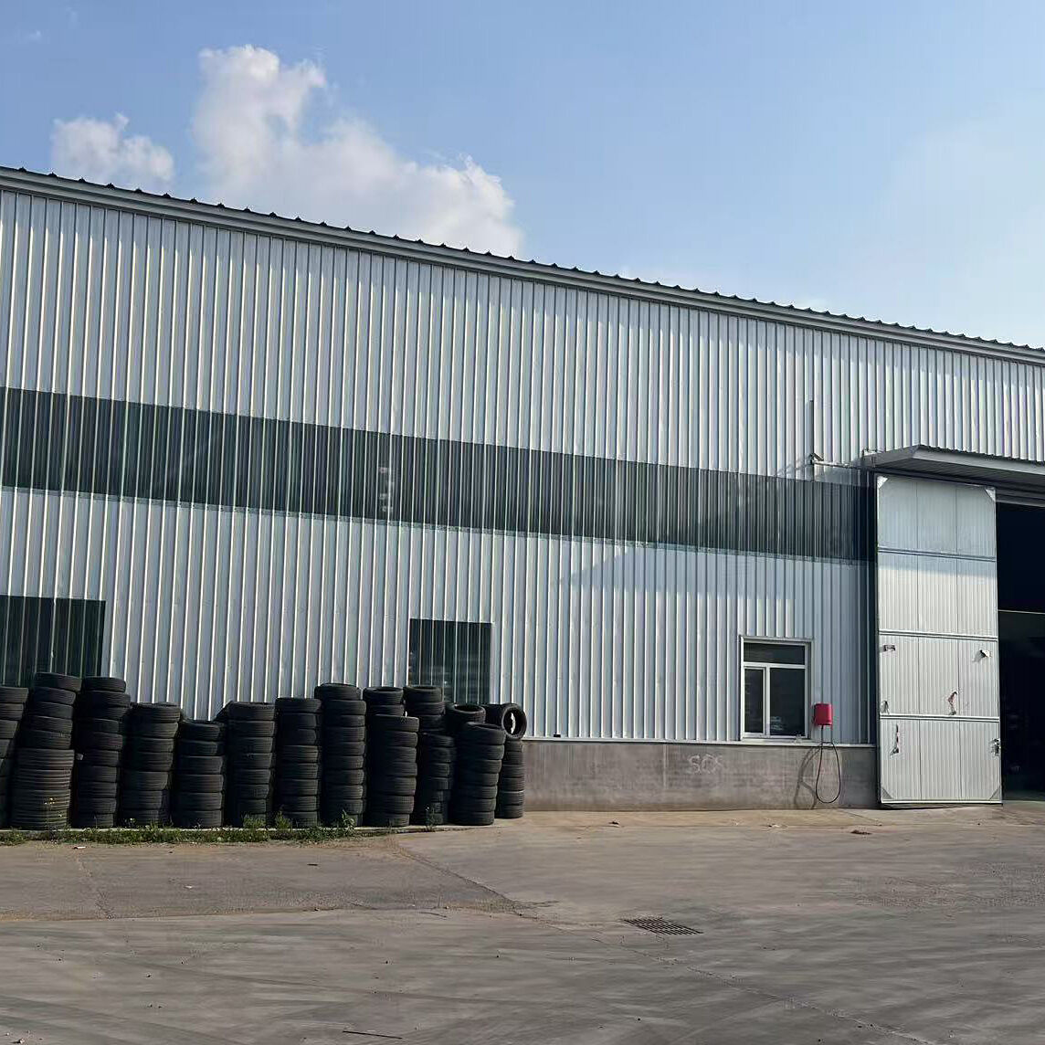 Høykvalitets stålrammelager tilpasset dine forretningsbehov