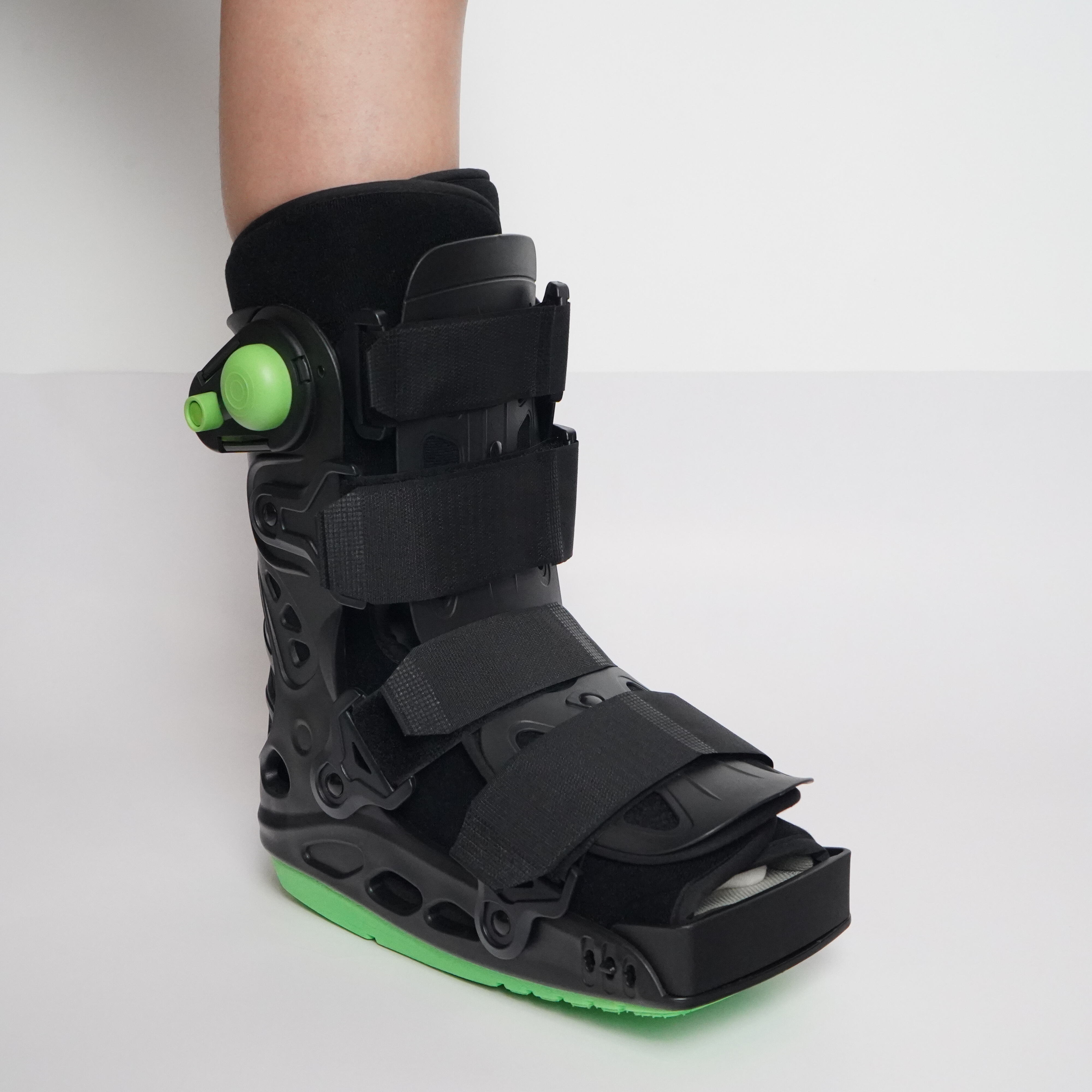 Choosing a Rehab Orthopedic Boot: Key Factors