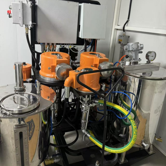 Hardware spray paint.png