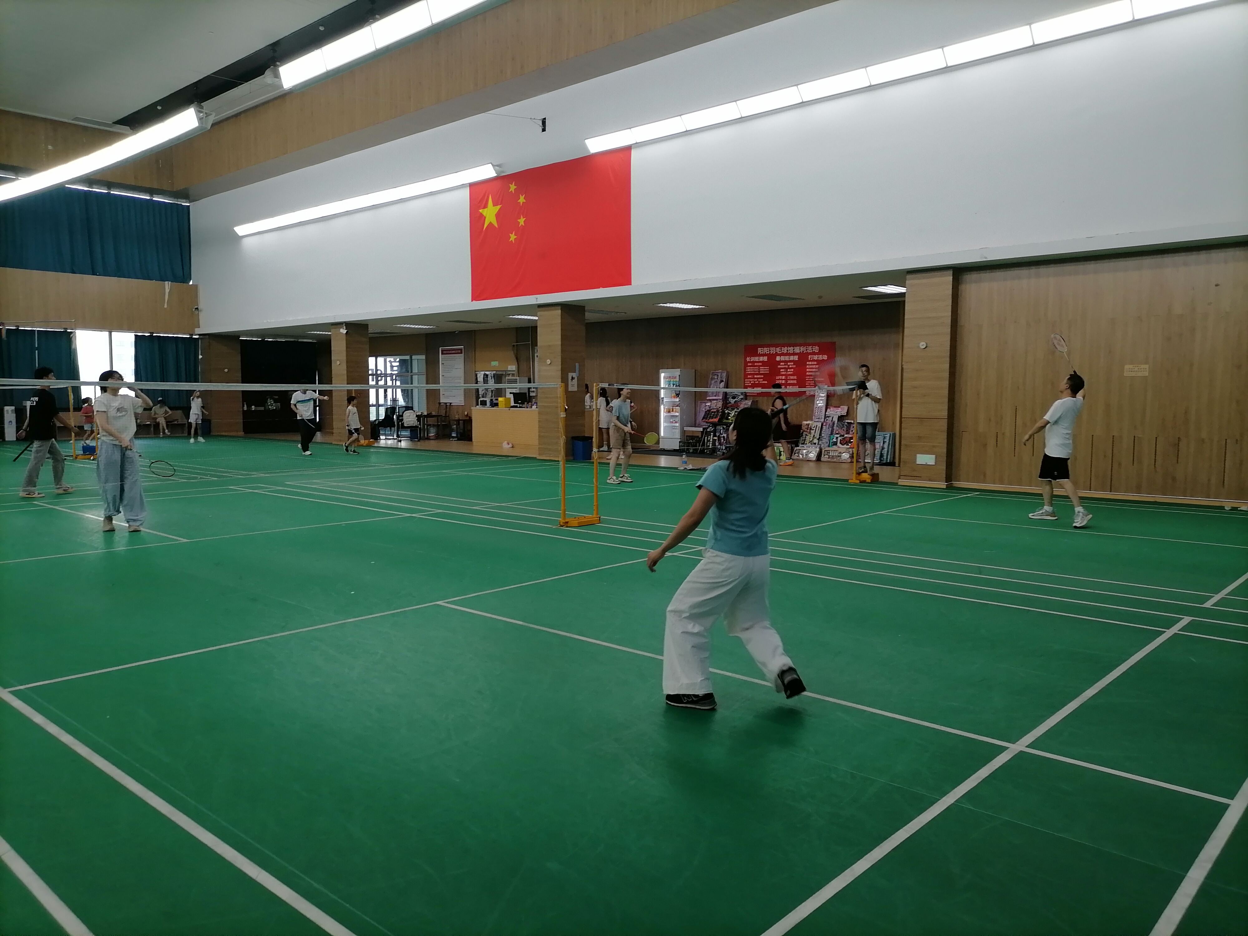 Badminton competition team building2.jpg