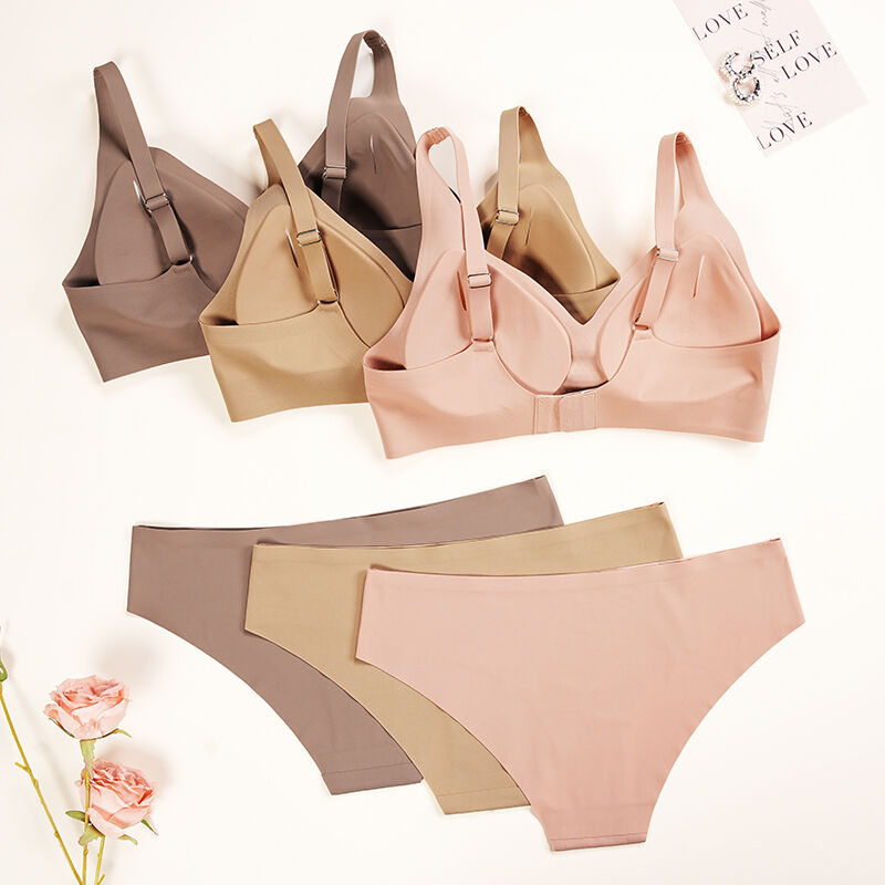 גמישות מתיחה בת четыре כיוונים לנוע חפשי