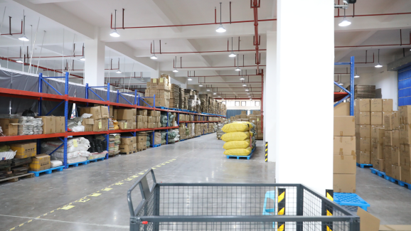Spacious Warehouse, Reliable Supply
