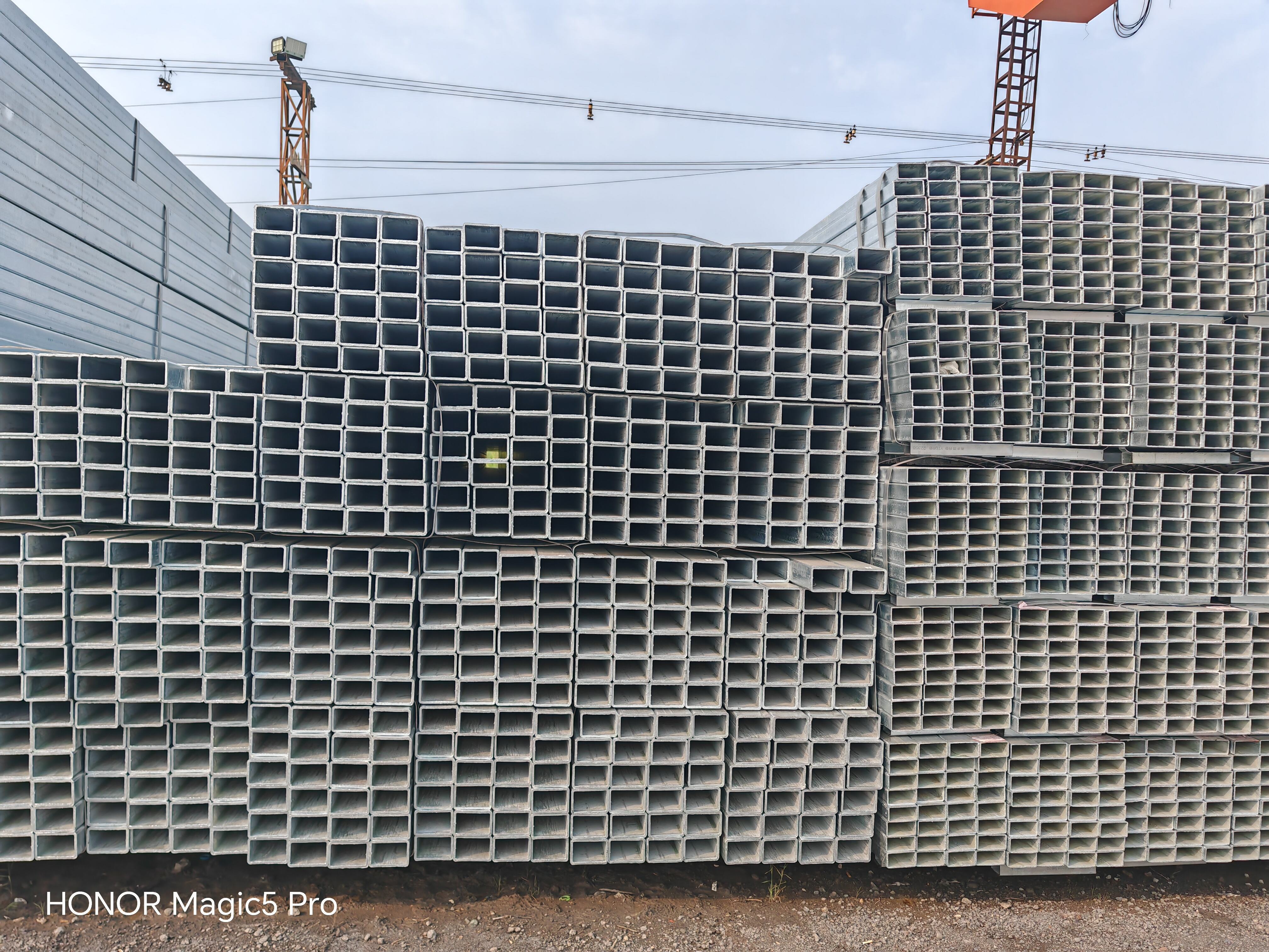 Why Choose Galvanized Carbon Steel Pipes?