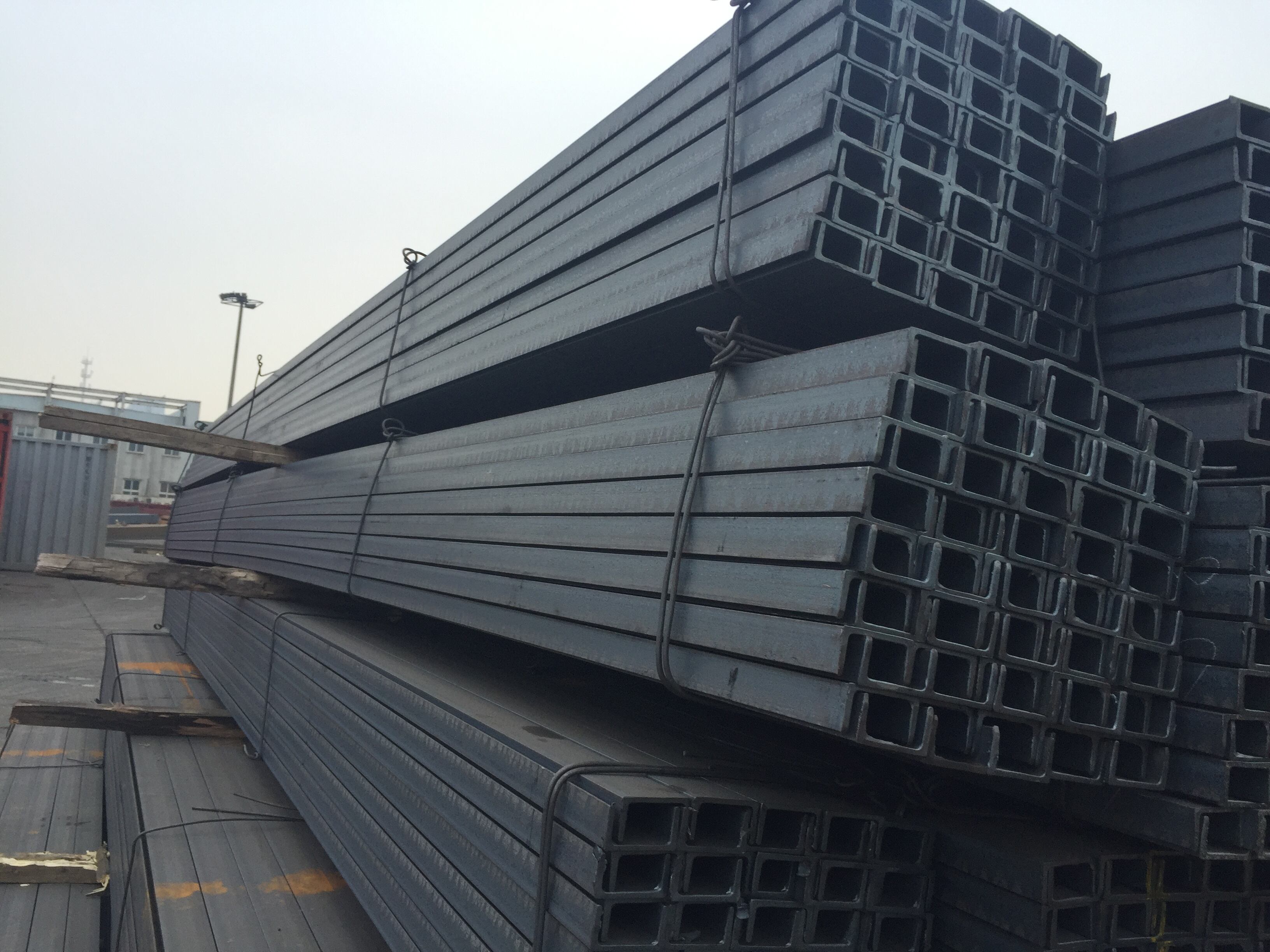 Zaawansowane techniki wytwarzania zapewniające wyjątkową jakość profili stalowych walcowanych na gorąco