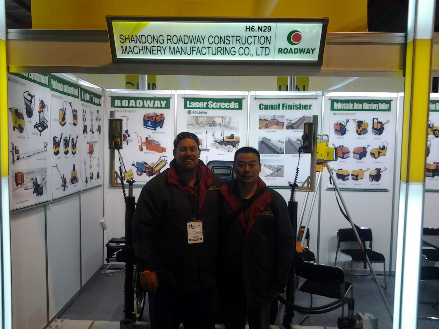 Good Price Boom Type Concrete Leveling Machine Concrete Laser Screed Machine for Sale factory