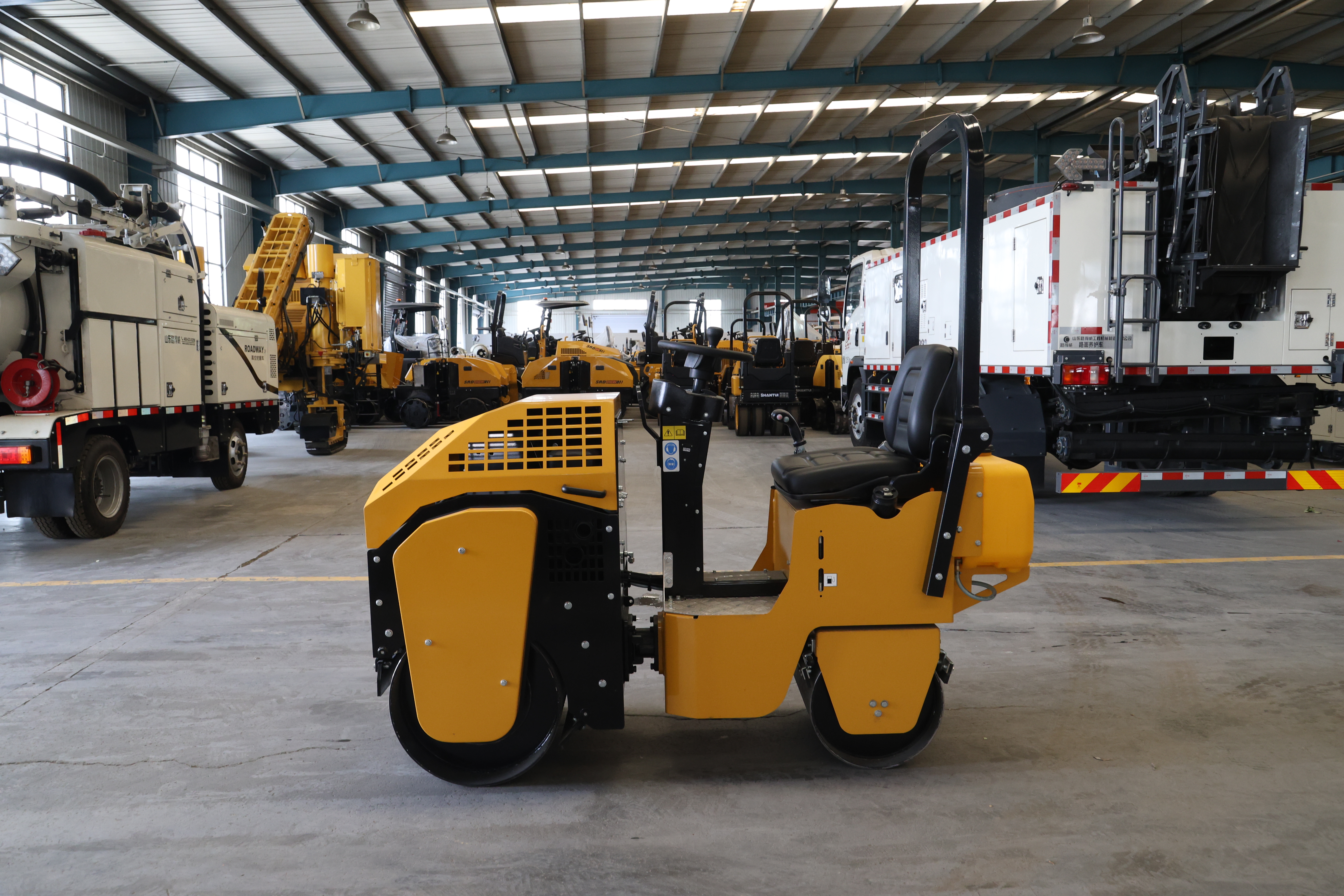 Macchine Rulli Compattatori | Compattazione Efficienta per Superfici Durevoli