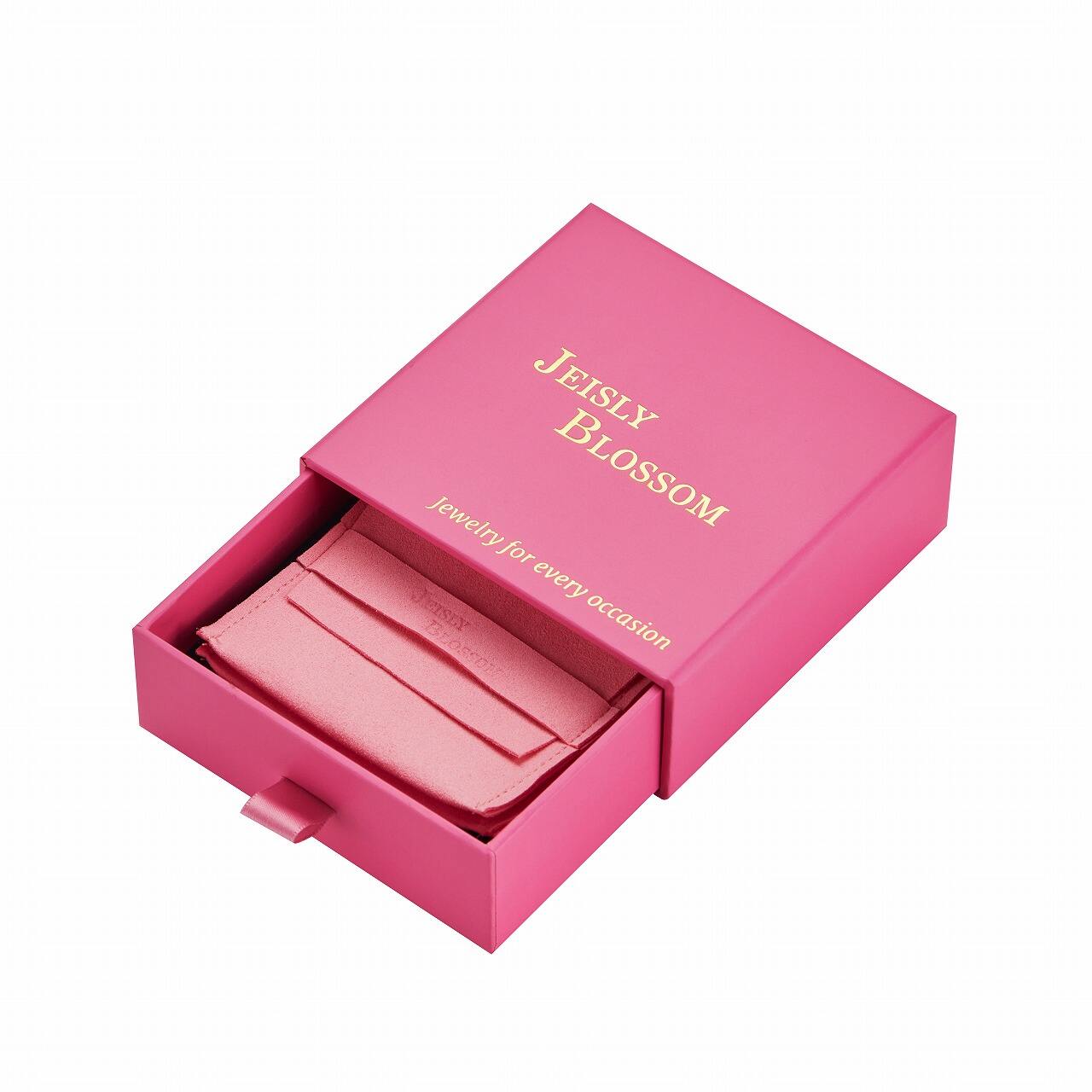 Types of Jewelry Boxes: From Ring Boxes to Armoires