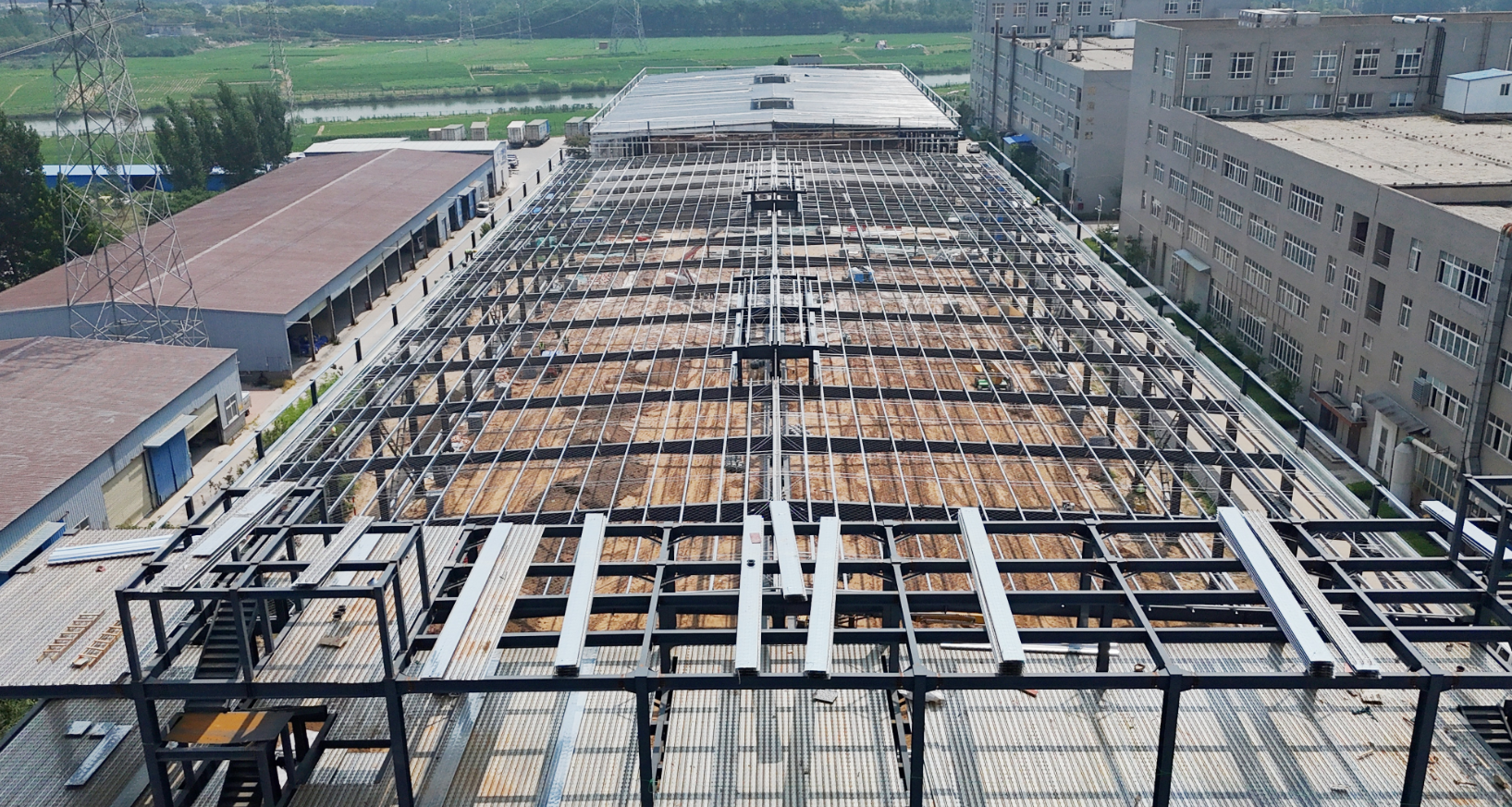 What Are the Steps Involved in Erecting a Prefabricated Steel Warehouse?
