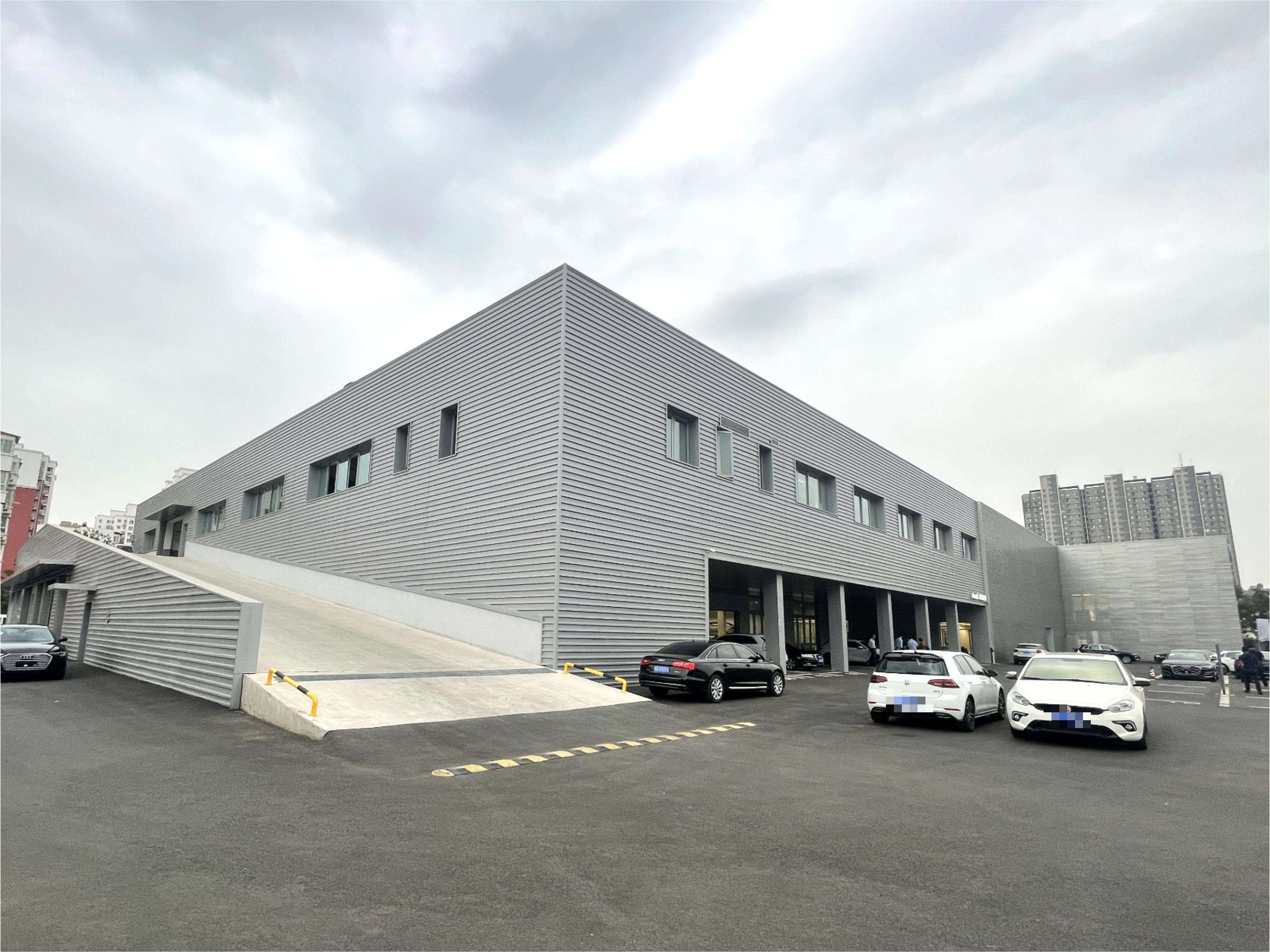 steel building construction