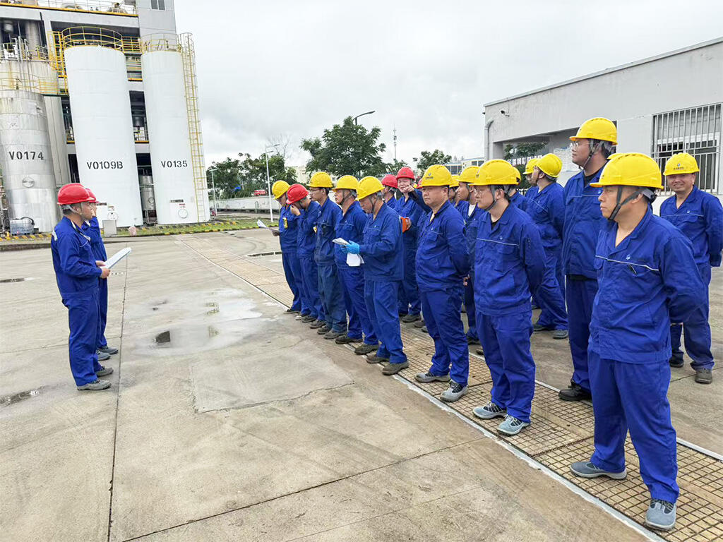 E Plus Chemical conducts emergency simulation drills for sudden scenarios to strengthen the safety and ecological defense line