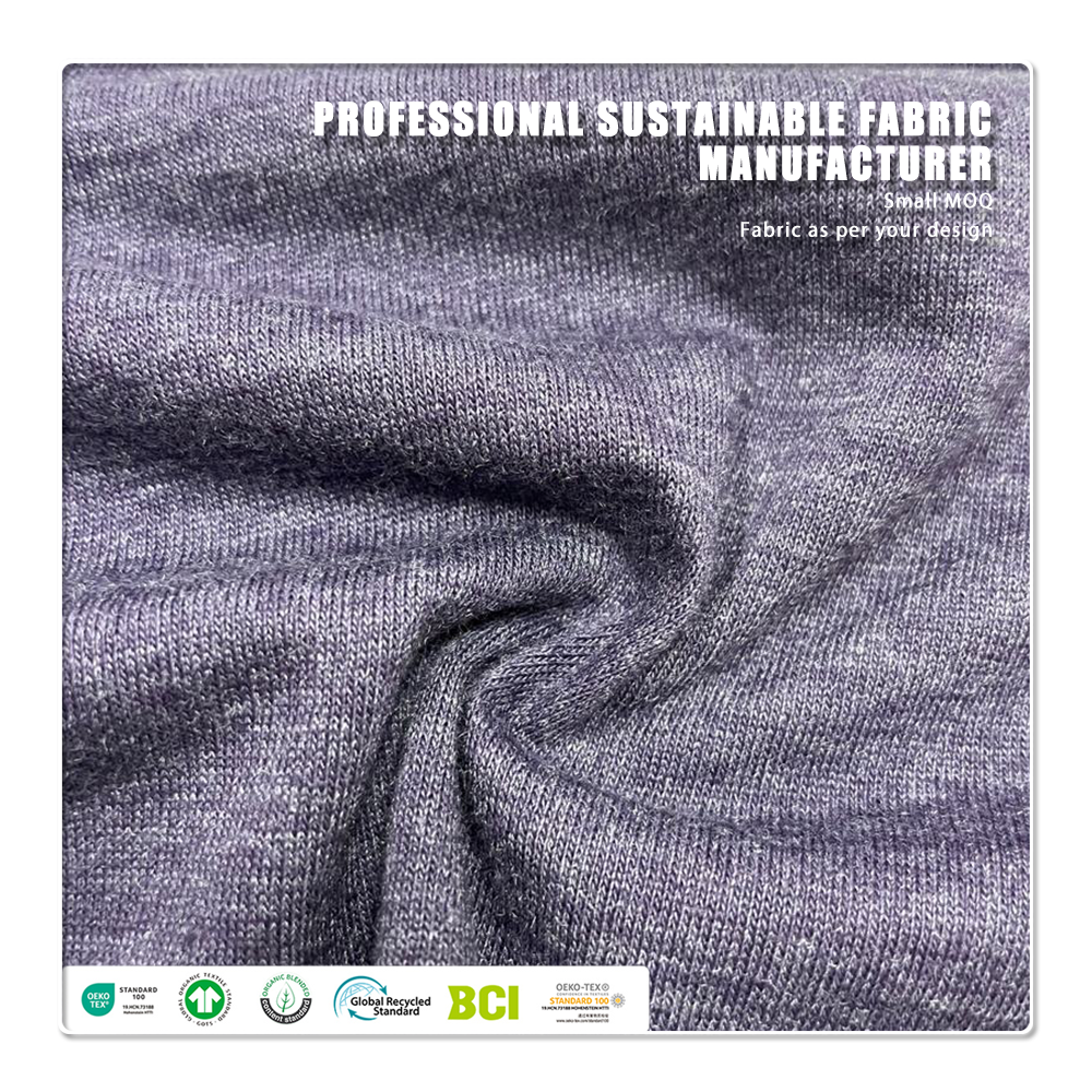 Трикотажный джерси из смесовой ткани CVC (60 % хлопок, 40 % полиэстер), впитывающий влагу и дышащий, средней плотности, для унисекс-футболок