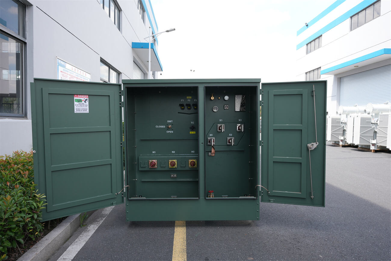 Three phase pad mounted transformer inner.JPG