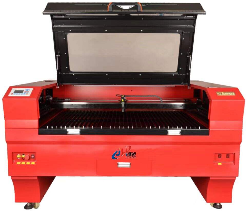 מכונה לחיתוך עץ בלזרי