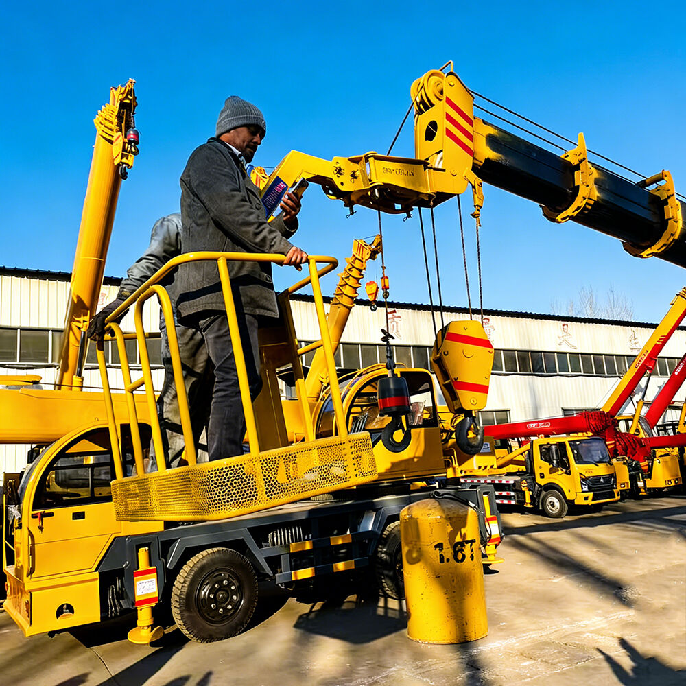 Somali Client Visits Our Factory for Truck-Mounted Crane Inspection
