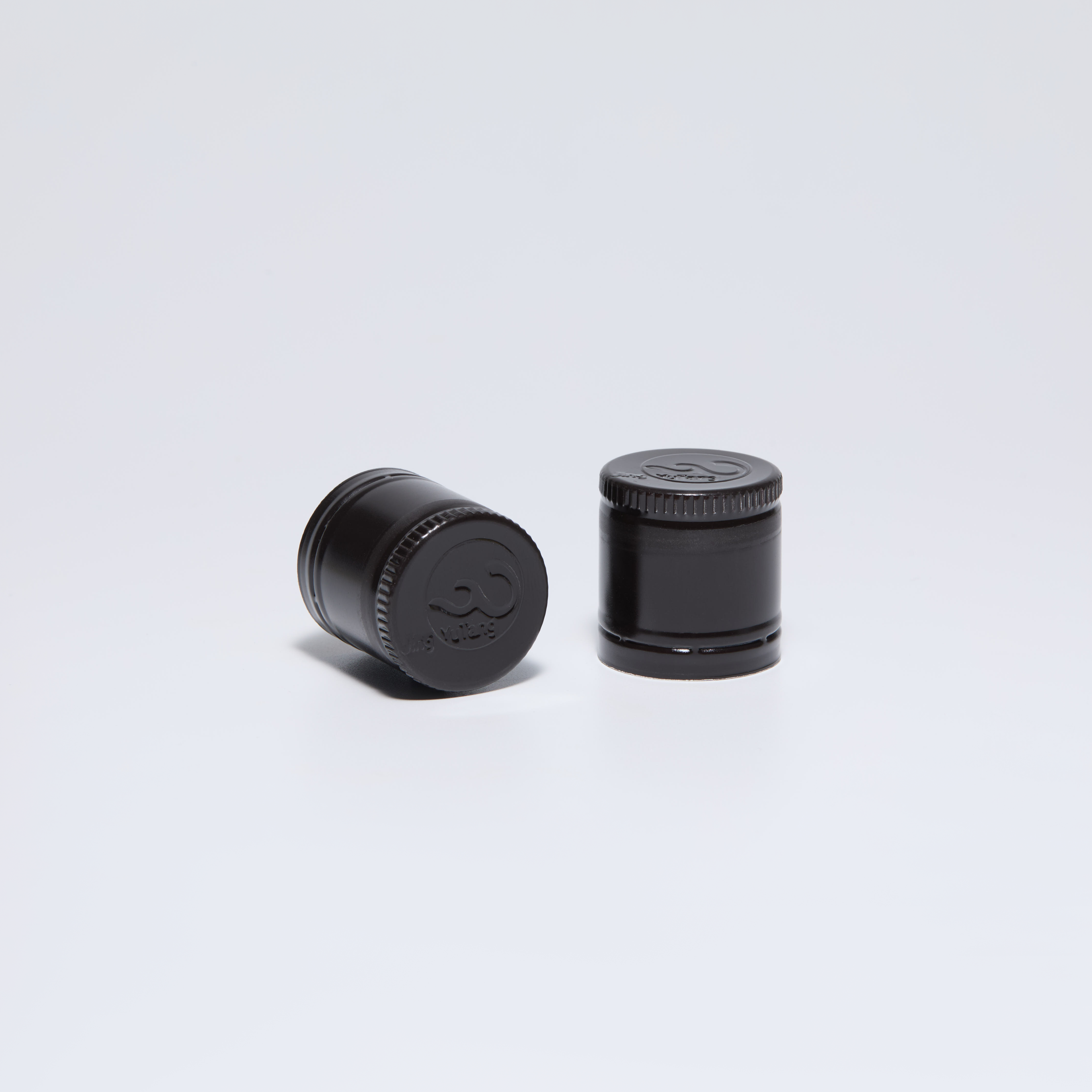 How to Select the Right Serum Vial Cap for Laboratory Applications