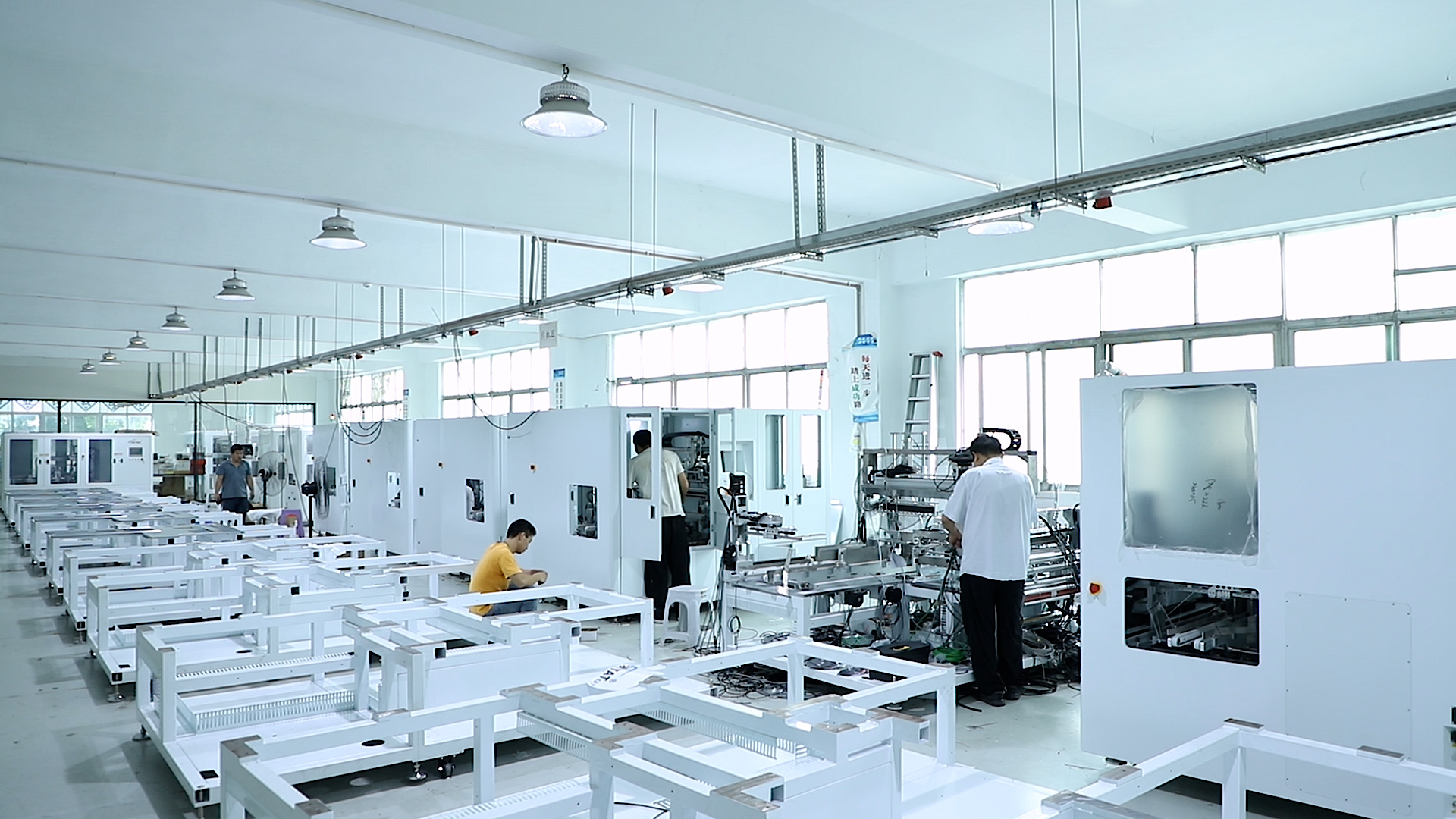 Why modern factories prefer automatic corner cutting machine
