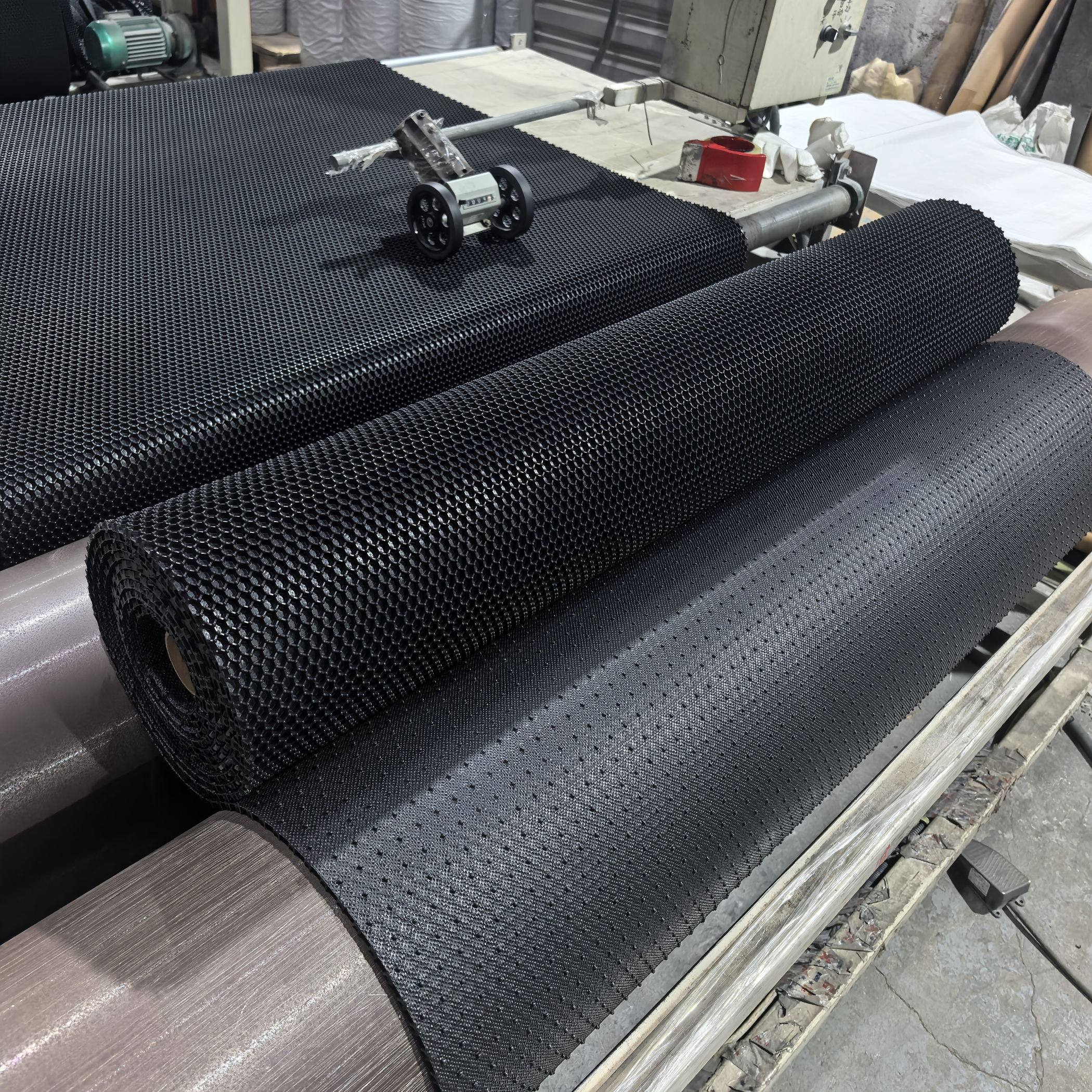 Superior Liquid and Debris Containment System