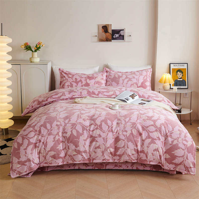 PRINTED MILKY VELVET BED COVER  -PINK