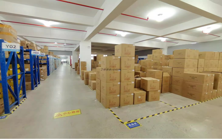 مخزون وافر، جاهز للشحن